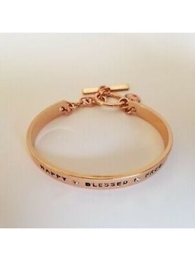 BCBGENERATION ROSE GOLD BRACELET WITH ENGRAVING “HAPPY*BLESSED*FREE”